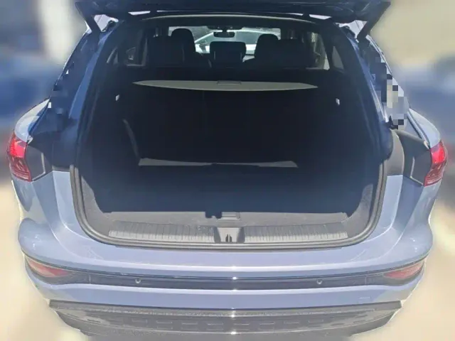Audi Q6L e-tron — Фото автомобиля 23