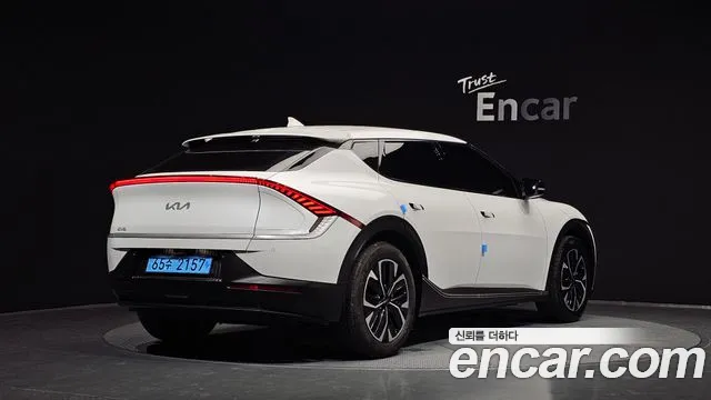Kia EV6 — Фото автомобиля 2