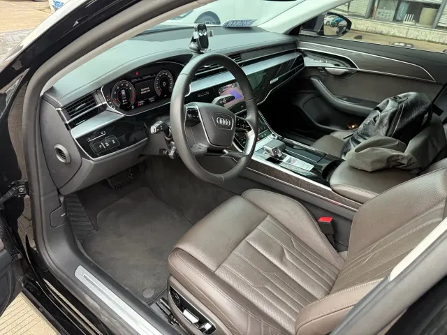 Audi A8 — Фото автомобиля 8