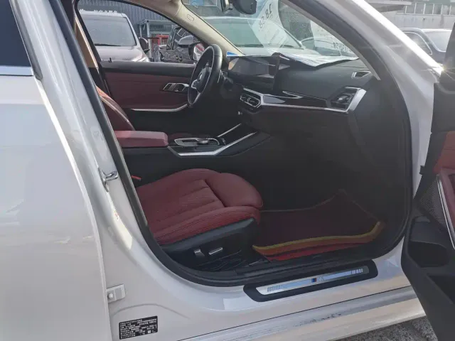 BMW 3 Series — Фото автомобиля 6