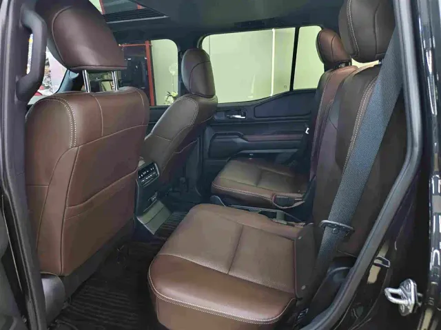 Toyota Prado — Фото автомобиля 11