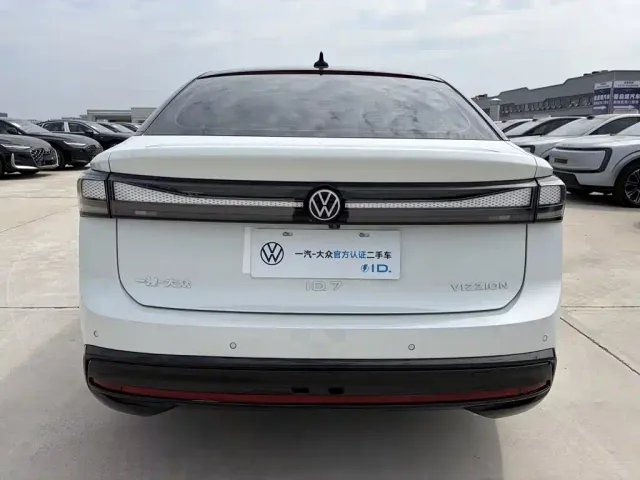 Volkswagen ID.7 Vizzion — Фото автомобиля 8