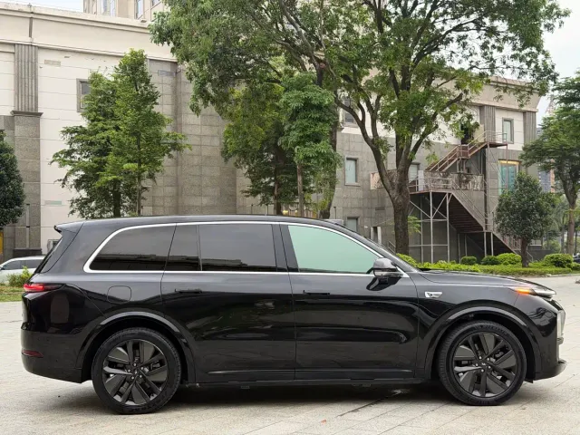 Li Auto L9 — Фото автомобиля 13
