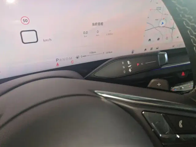 Buick Envision Plus — Фото автомобиля 13