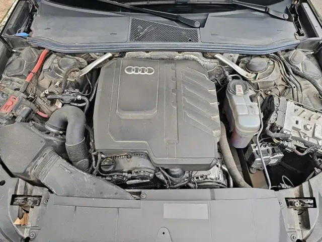Audi A6L — Фото автомобиля 10