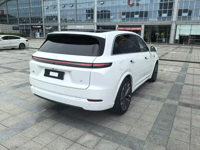 Li Auto L7 — Фото автомобиля 6