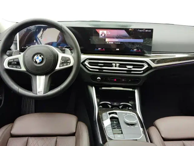 BMW 3 Series — Фото автомобиля 12