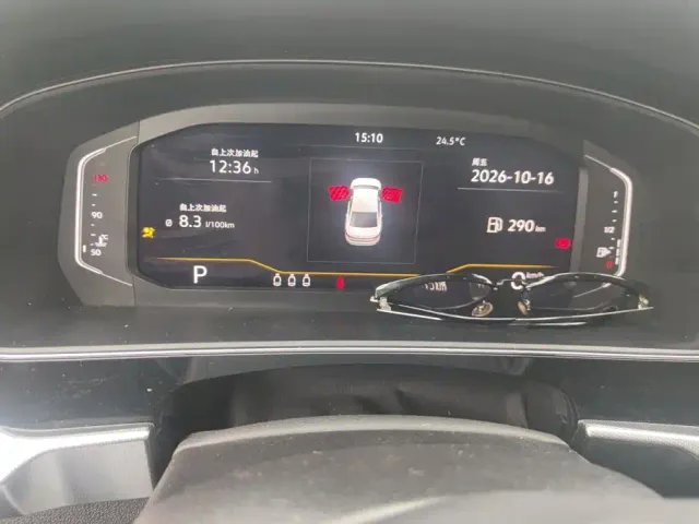 Volkswagen Passat — Фото автомобиля 14
