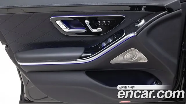 Mercedes-Benz S-Class — Фото автомобиля 15