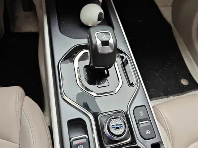 Geely ICON — Фото автомобиля 16