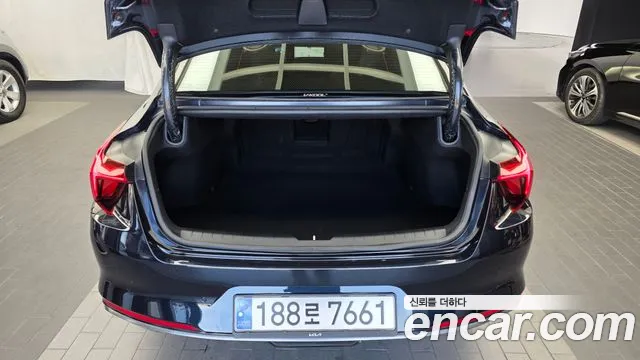 Kia K8 Hybrid — Фото автомобиля 20