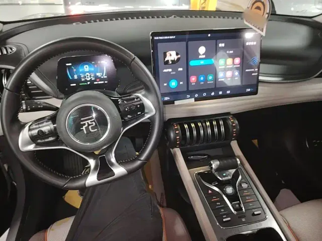 BYD Yuan PLUS — Фото автомобиля 9