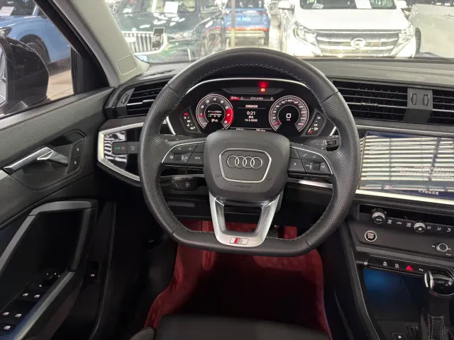 Audi Q3 Sportback — Фото автомобиля 11