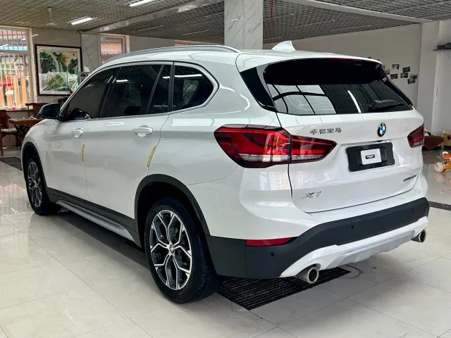 BMW X1 — Фото автомобиля 6