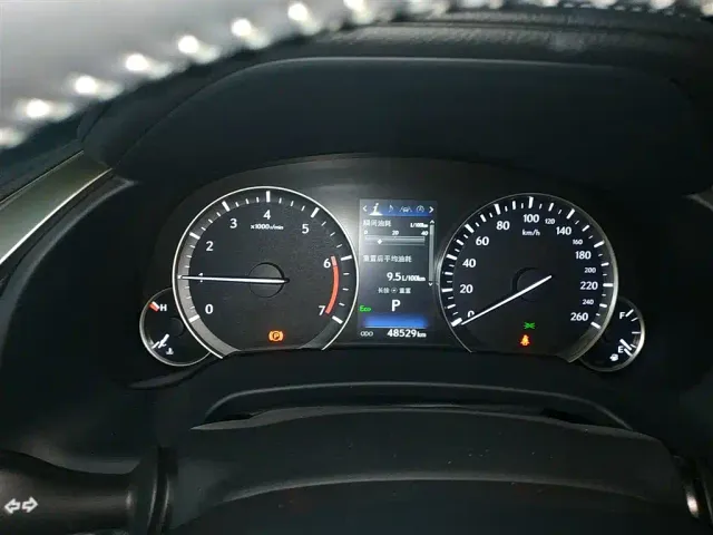 Lexus RX — Фото автомобиля 4
