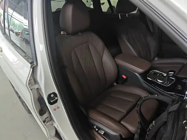 BMW X3 — Фото автомобиля 19