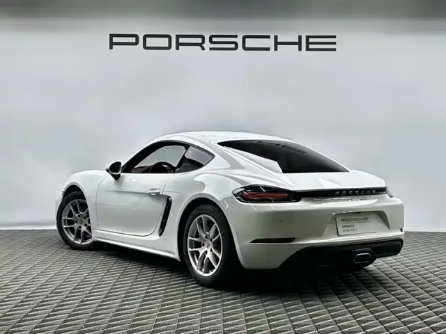 Porsche 718 — Фото автомобиля 4