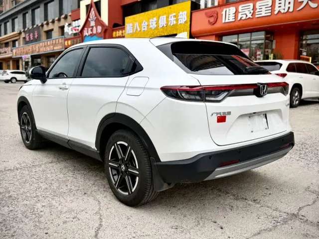 Honda Vezel — Фото автомобиля 4
