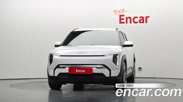 Kia EV3 — Фото автомобиля 3