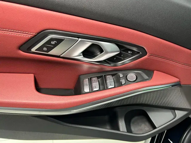 BMW 3 Series — Фото автомобиля 8