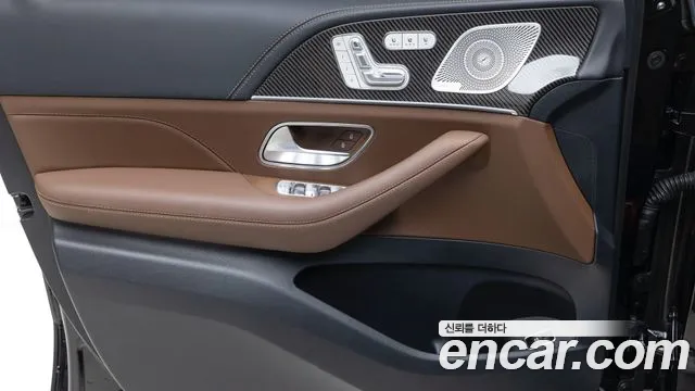 Mercedes-Benz GLE-Class — Фото автомобиля 12