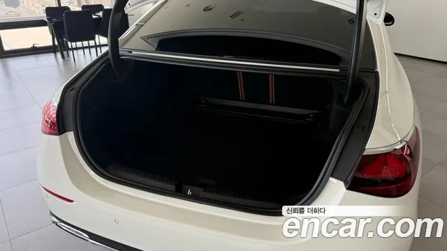 Mercedes-Benz E-Class W214 — Фото автомобиля 10