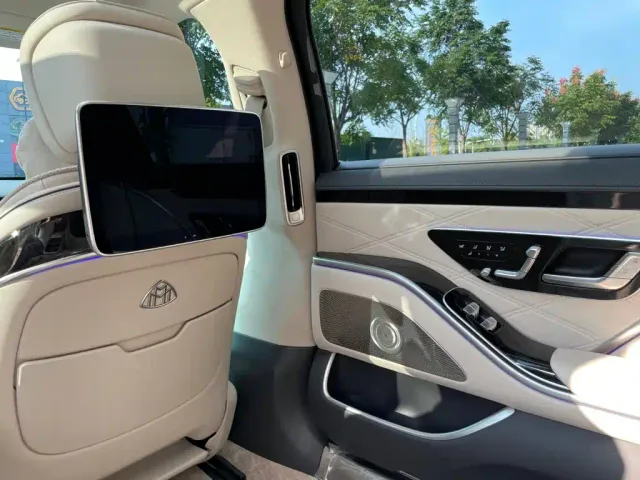 Mercedes-Benz Maybach S-Class — Фото автомобиля 15