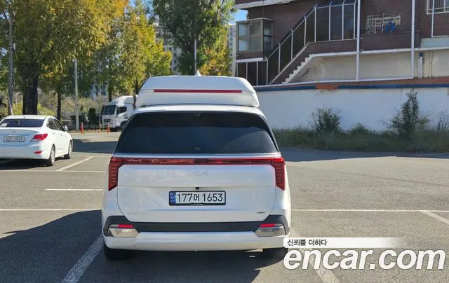 Kia Carnival — Фото автомобиля 3