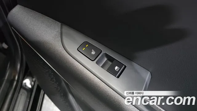 Kia Niro — Фото автомобиля 19