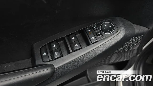 Kia Seltos New — Фото автомобиля 23