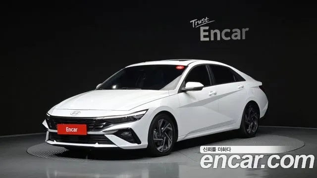 Фотография автомобиля — Hyundai Avante CN7