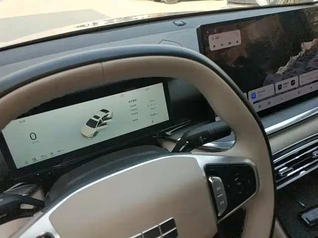 Geely Galaxy Stellar 6 — Фото автомобиля 13