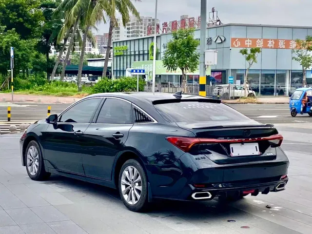 Toyota Avalon — Фото автомобиля 7