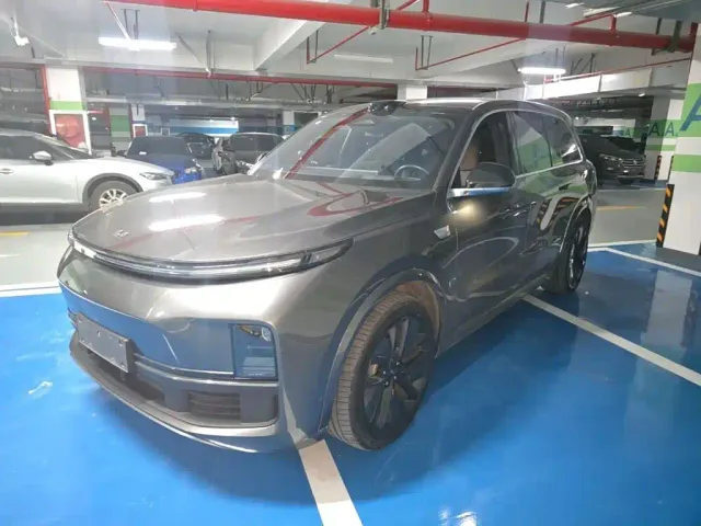 Фотография автомобиля — Li Auto L9