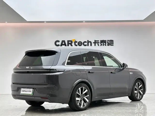 Li Auto L8 — Фото автомобиля 5
