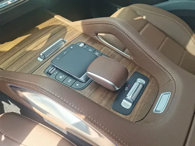 Mercedes-Benz GLE-Class — Фото автомобиля 15