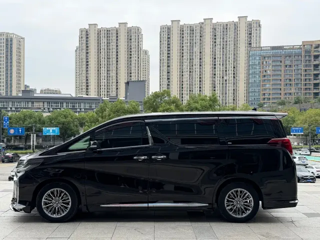 Toyota Vellfire 2021 Crown Hybrid 2.5L HV Premium Edition — Фото автомобиля 6