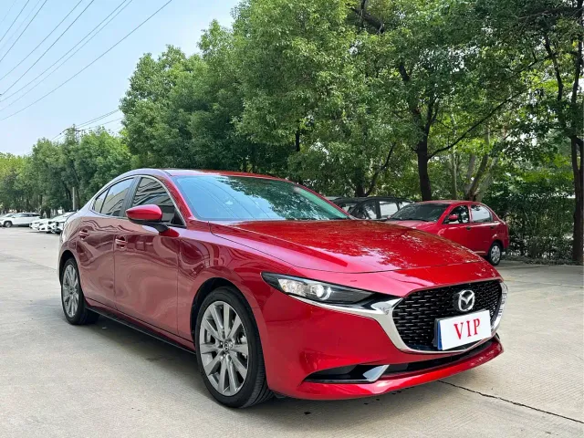 Mazda Axela — Фото автомобиля 3
