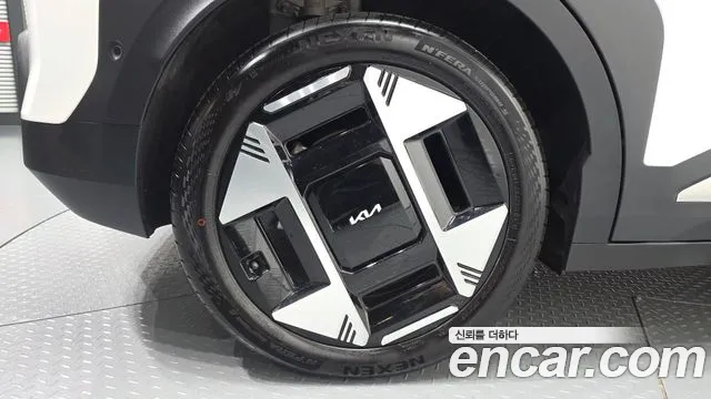 Kia EV3 — Фото автомобиля 5