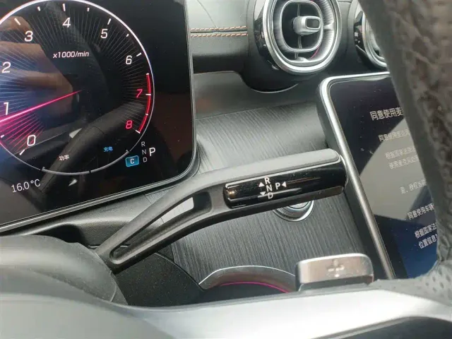 Mercedes-Benz C-Class — Фото автомобиля 9