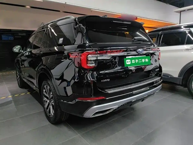Ford Explorer 2024 2.3T EcoBoost AWD Titanium Edition 6-Seater — Фото автомобиля 4