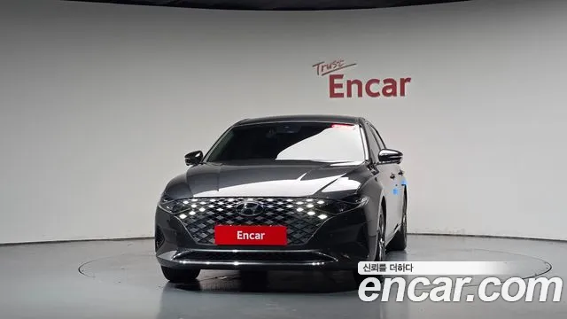 Hyundai Grandeur New — Фото автомобиля 3