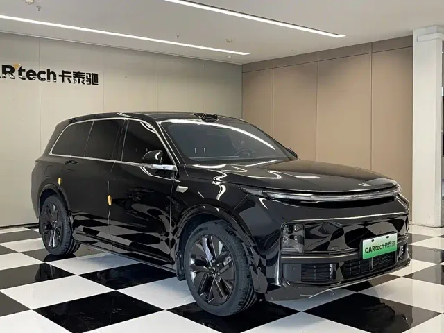 Li Auto L9 — Фото автомобиля 2