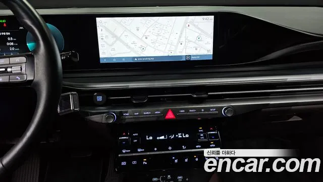 Hyundai Grandeur Grandeur (GN7) 2.5 Бензин 2WD — Фото автомобиля 13