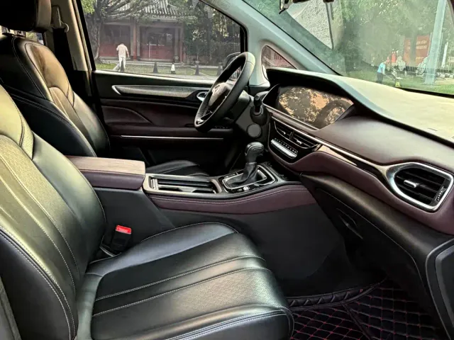 GAC Trumpchi M6 — Фото автомобиля 10