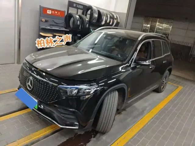 Mercedes-Benz EQB — Фото автомобиля 2