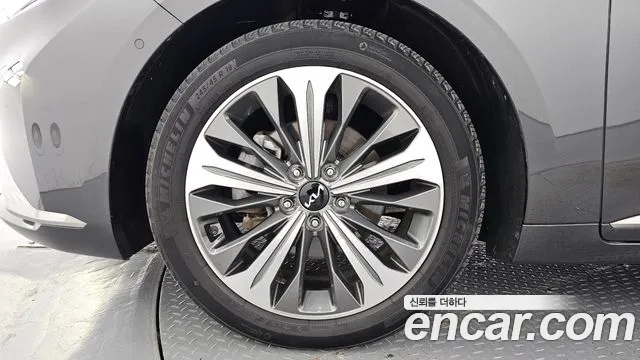 Kia K8 Hybrid — Фото автомобиля 5