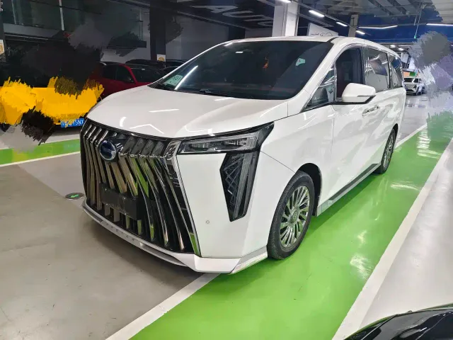 Фотография автомобиля — GAC Trumpchi M8