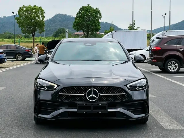Mercedes-Benz C-Class — Фото автомобиля 2