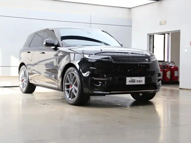 Land Rover Range Rover Sport — Фото автомобиля 29